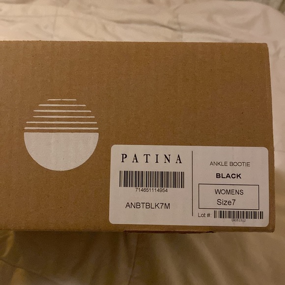 Portland Leather - Patina Ankle Bootie - Size 7 - Picture 8 of 8